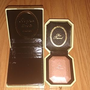 Too faced highlighter